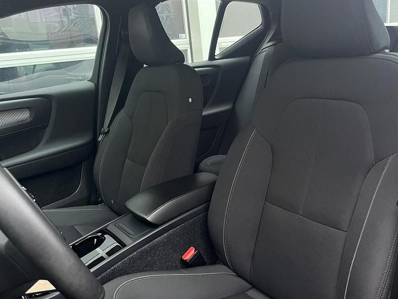 Occasion Volvo XC40 Core 11 kW (15 PK) 2022 Grijs SUV