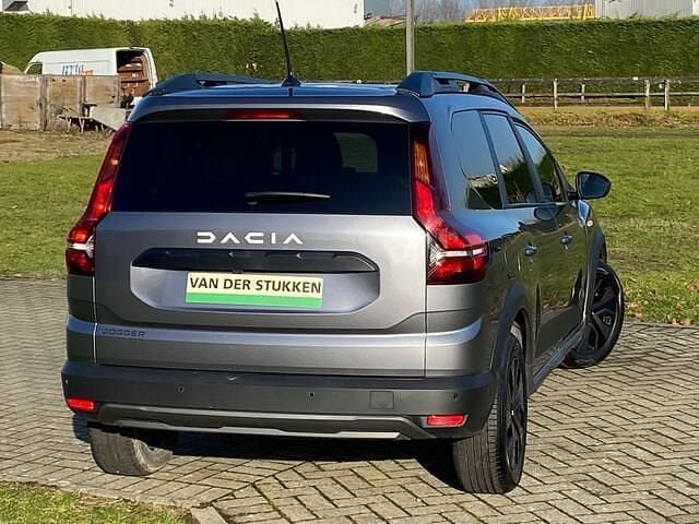 Occasion Dacia Jogger Expression 101 PK (74 kW) 2025 Grijs MPV