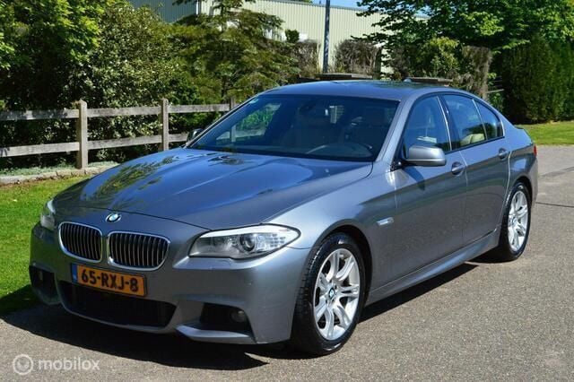 Grijs Gebruikt 2011 BMW 530 M Sport Sedan | € 10.995 (Goede deal) - Afbeelding 1/4