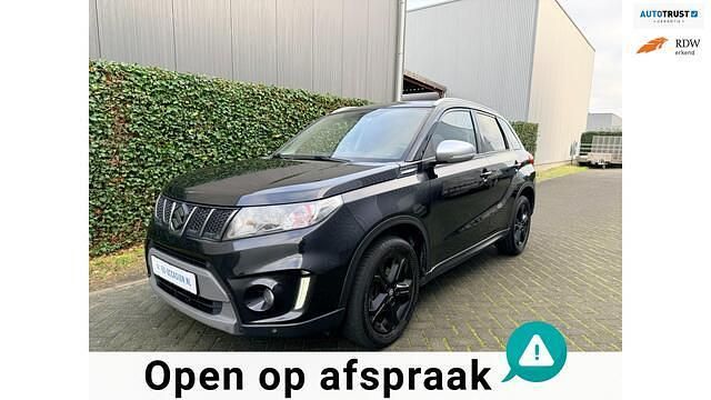Zwart Occasion 2017 Suzuki Vitara SUV | € 14.900 (Eerlijke prijs) - Afbeelding 1/4