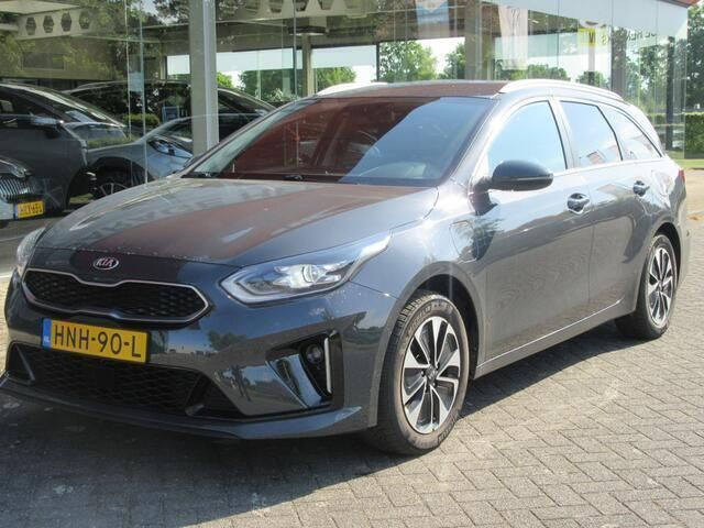 Grijs Gebruikt 2021 Kia Ceed Sportswagon Stationwagen | € 22.745 (Iets duurder) - Afbeelding 1/4