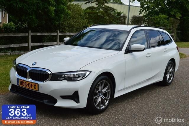 Wit Gebruikt 2021 BMW 320 Stationwagen | € 22.450 (Super prijs) - Afbeelding 1/4