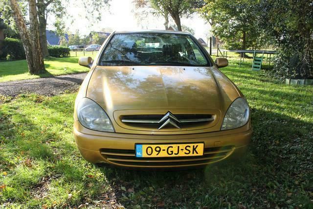 Occasion Citroën Xsara VTR Sport 109 PK (80 kW) 2000 Geel Hatchback