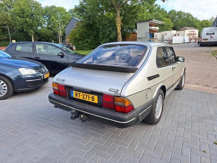 Occasion Saab 900 127 PK (93 kW) 1991 Grijs Hatchback