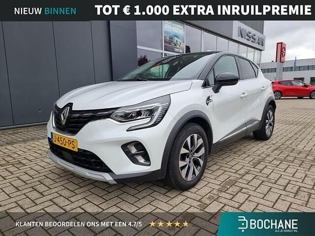 Twotone blanc nacré / noir etoile Gebruikt 2020 Renault Captur Intens SUV | € 20.700 (Eerlijke prijs) - Afbeelding 1/4