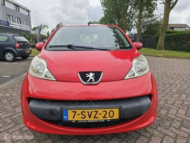 Occasion Peugeot 107 68 PK (50 kW) 2005 Rood Hatchback