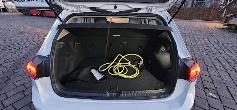 Occasion VW Golf VIII Style 204 PK (150 kW) 2020 Wit Stationwagen