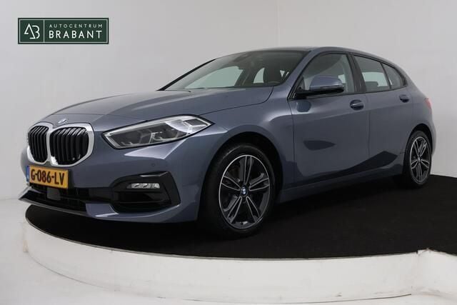 Grijs Gebruikt 2019 BMW 118 Executive Hatchback | € 18.945 (Goede deal) - Afbeelding 1/4