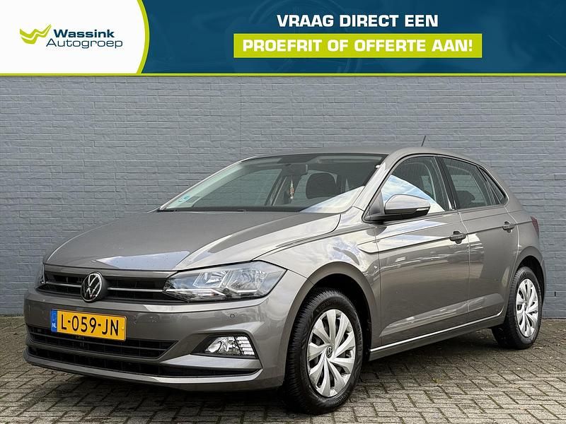 Grijs Gebruikt 2021 VW Polo Comfortline Hatchback | € 16.835 (Eerlijke prijs) - Afbeelding 1/4