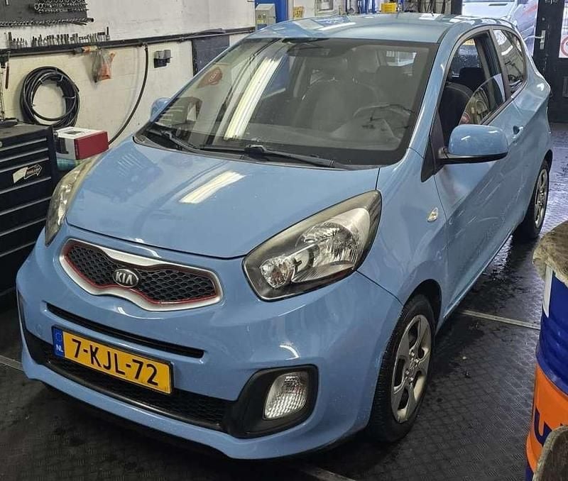 Blauw Occasion 2013 Kia Picanto Hatchback | € 2.950 (Goede deal) - Afbeelding 1/4