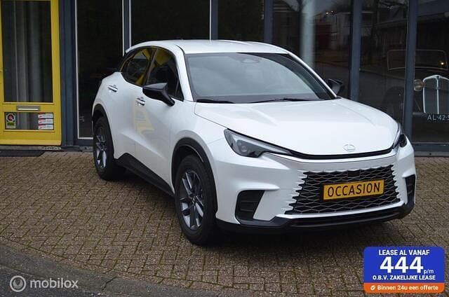 Wit Gebruikt 2025 Lexus LBX Business Edition SUV | € 33.500 (Eerlijke prijs) - Afbeelding 1/4