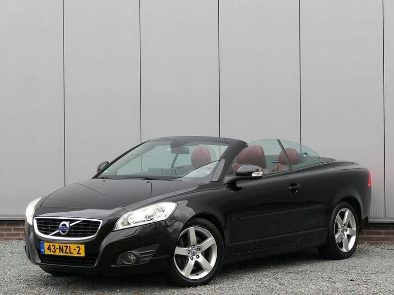 Zwart, metallic lak Occasion 2011 Volvo C70 Summum Cabriolet | € 16.999 - Afbeelding 1/4