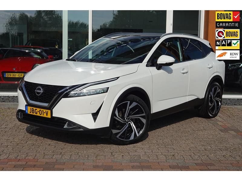 Wit Occasion 2022 Nissan Qashqai Tekna+ SUV | € 31.950 (Iets duurder) - Afbeelding 1/4