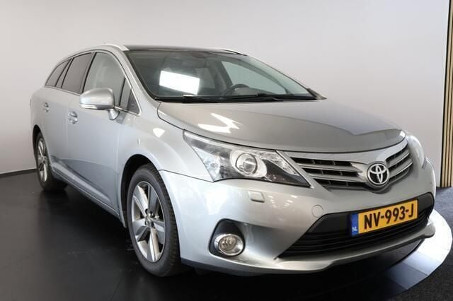Occasion Toyota Avensis 124 PK (91 kW) 2014 Grijs Stationwagen