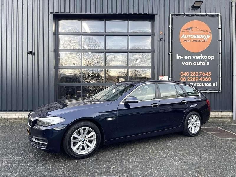 Blauw Gebruikt 2015 BMW 520 Executive Stationwagen | € 13.950 (Eerlijke prijs) - Afbeelding 1/4