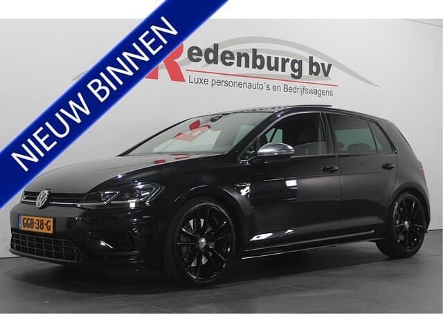 Zwart Occasion 2017 VW Golf VII R Hatchback | € 29.945 (Iets duurder) - Afbeelding 1/4