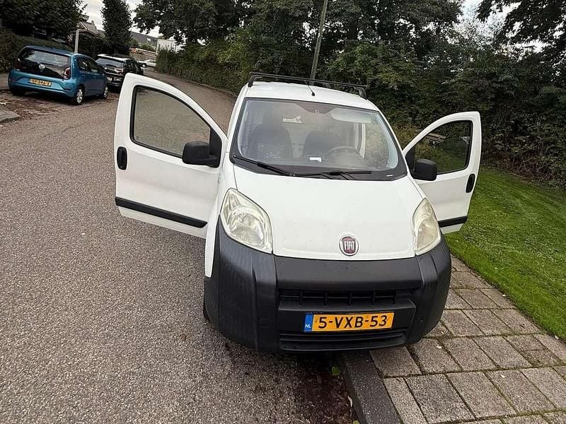 Wit Gebruikt 2012 Fiat Fiorino MPV | € 3.350 (Eerlijke prijs) - Afbeelding 1/4