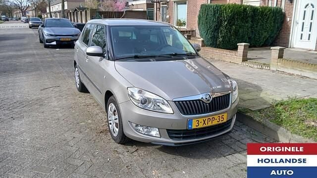Occasion Skoda Fabia 86 PK (63 kW) 2014 Beige Hatchback