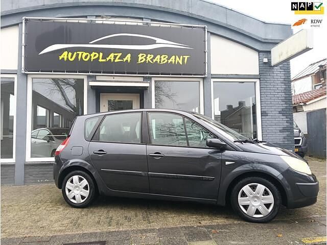Grijs Gebruikt 2005 Renault Scénic II Dynamique MPV | € 1.199 (Duur) - Afbeelding 1/4