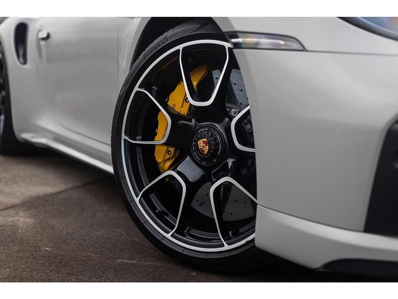 Occasion Porsche 992 651 PK (478 kW) 2024 Grijs Coupé