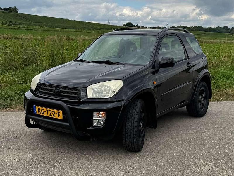 Zwart Gebruikt 2001 Toyota RAV4 Luna SUV | € 4.750 (Eerlijke prijs) - Afbeelding 1/4