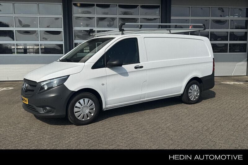 Wit Gebruikt 2022 Mercedes Vito MPV | € 22.900 (Super prijs) - Afbeelding 1/4