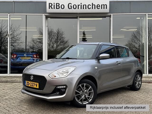 Grijs Occasion 2018 Suzuki Swift Comfort Hatchback | € 11.950 (Iets duurder) - Afbeelding 1/4