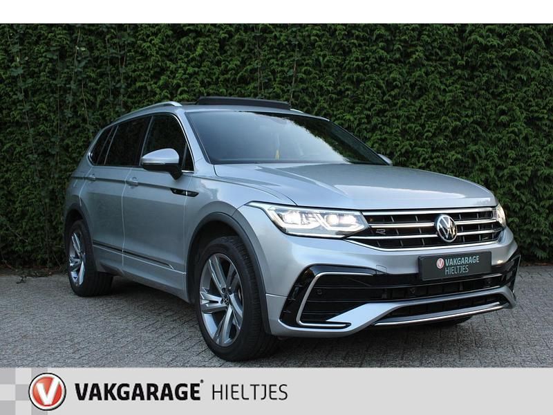 Grijs Gebruikt 2022 VW Tiguan Allspace Business+ SUV | € 42.900 (Duur) - Afbeelding 1/4
