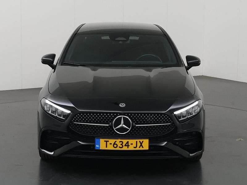 Occasion Mercedes A250 AMG line 218 PK (160 kW) 2023 Zwart Sedan