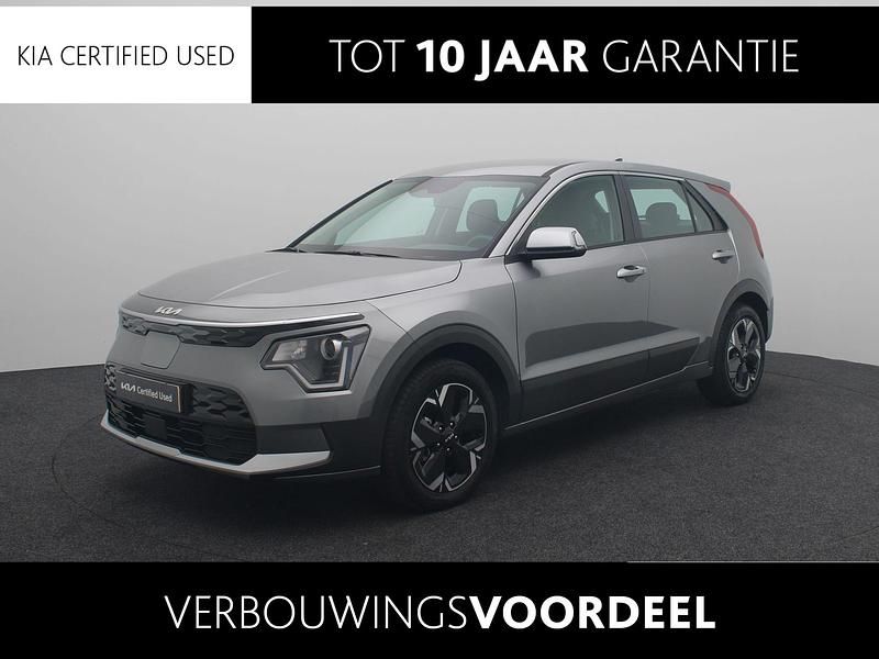 Grijs Gebruikt 2024 Kia e-Niro Light SUV | € 30.940 (Super prijs) - Afbeelding 1/4