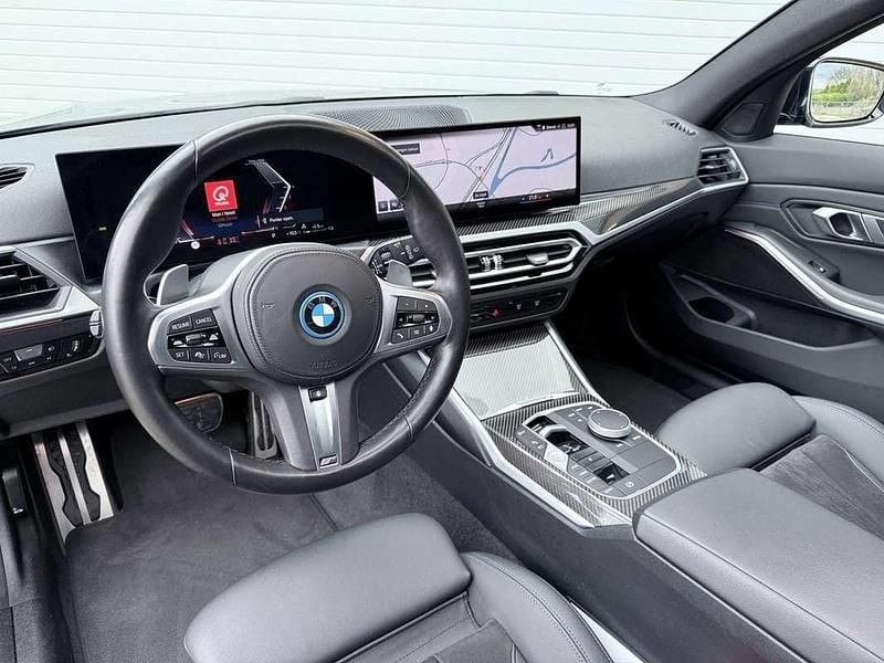 Occasion BMW 330e M Sport 292 PK (214 kW) 2022 Zwart (metallic) Stationwagen