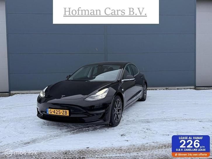 Zwart Gebruikt 2019 Tesla Model 3 Long Range AWD Sedan | € 16.900 (Goede deal) - Afbeelding 1/4