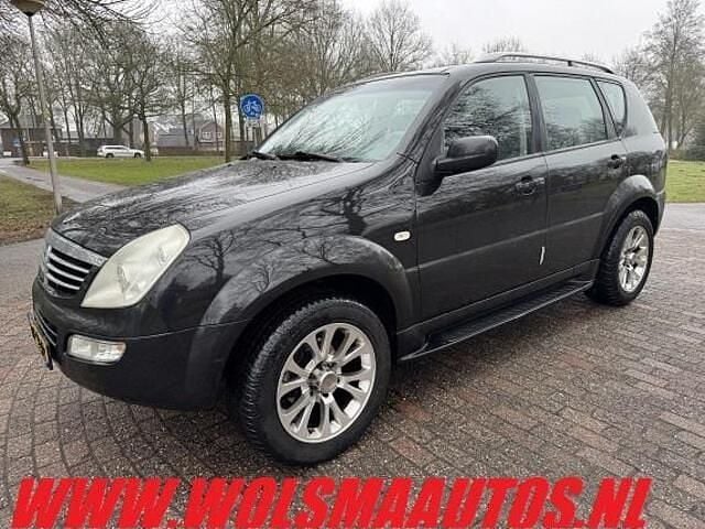 Zwart Occasion 2007 Ssangyong (KGM) Rexton SUV | € 3.999 (Eerlijke prijs) - Afbeelding 1/4