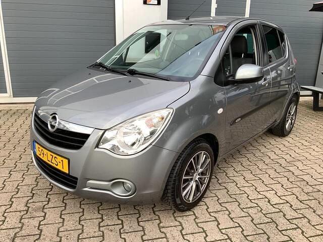 Grijs Gebruikt 2010 Opel Agila Edition Hatchback | € 4.650 (Eerlijke prijs) - Afbeelding 1/4