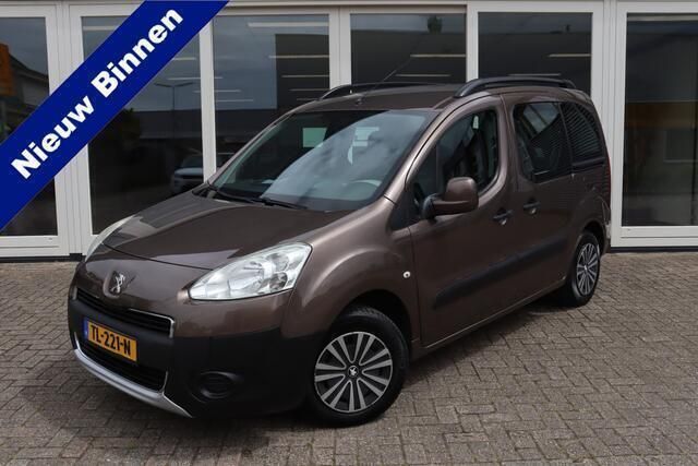 Bruin Gebruikt 2012 Peugeot Partner Tepee Access MPV | € 6.950 - Afbeelding 1/4