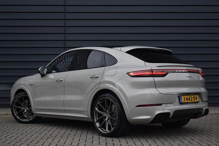 Occasion Porsche Cayenne Sport 462 PK (339 kW) 2020 Grijs (metallic) SUV