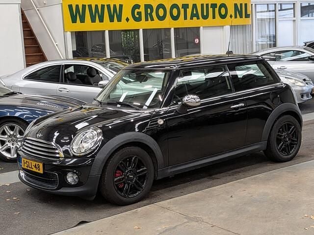 Zwart Gebruikt 2013 Mini ONE Hatchback | € 6.744 (Eerlijke prijs) - Afbeelding 1/4