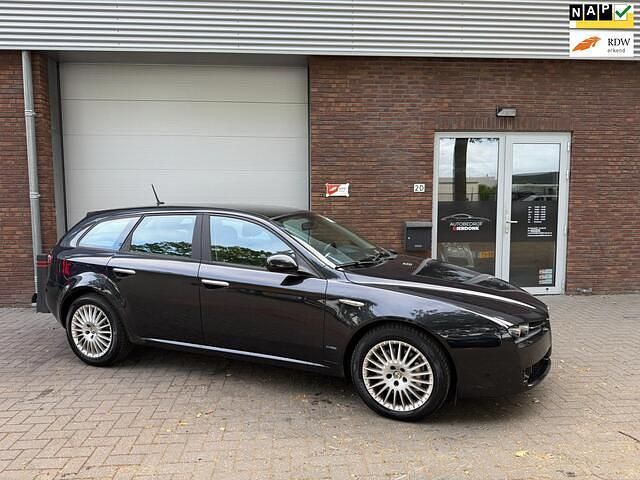 Zwart Gebruikt 2010 Alfa Romeo 159 Progression Stationwagen | € 7.999 (Iets duurder) - Afbeelding 1/4