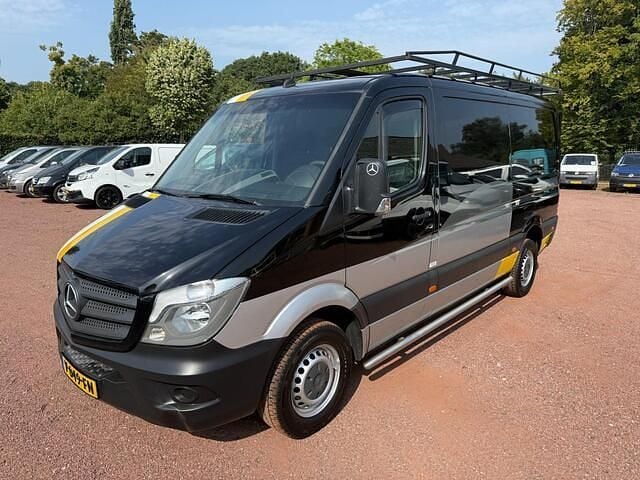 Zwart Gebruikt 2017 Mercedes Sprinter Van | € 8.450 (Super prijs) - Afbeelding 1/4