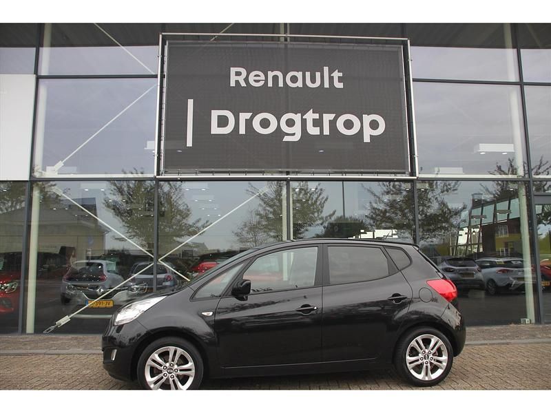 Zwart Gebruikt 2014 Kia Venga Hatchback | € 7.925 (Eerlijke prijs) - Afbeelding 1/4