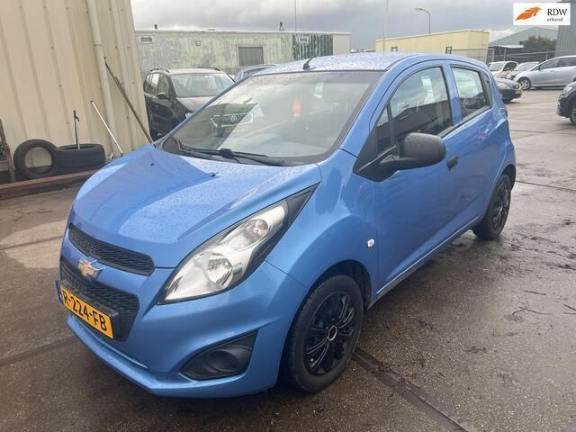 Blauw Gebruikt 2013 Chevrolet Spark Hatchback | € 2.995 (Eerlijke prijs) - Afbeelding 1/4