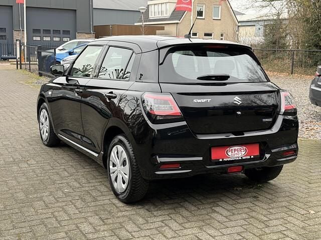 Occasion Suzuki Swift Comfort 83 PK (61 kW) 2024 Zwart (metallic) Hatchback