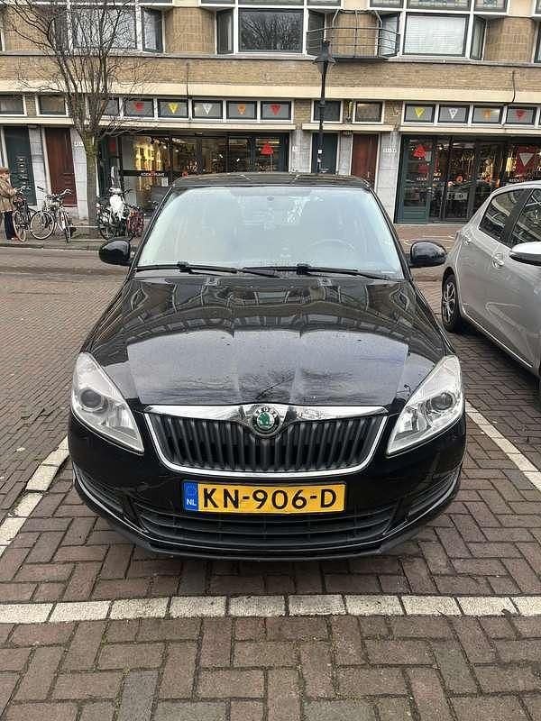 Zwart Occasion 2011 Skoda Fabia Ambition Stationwagen | € 3.800 (Iets duurder) - Afbeelding 1/4