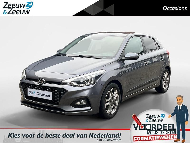 Stardust metallic (v3g) Gebruikt 2020 Hyundai i20 Premium Hatchback | € 15.945 (Eerlijke prijs) - Afbeelding 1/4