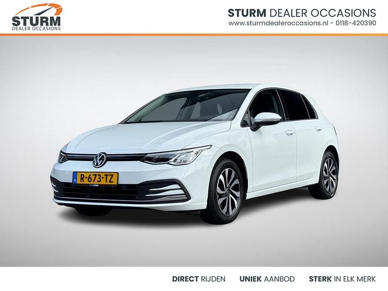 Wit Gebruikt 2022 VW Golf VIII Life Hatchback | € 25.579 (Eerlijke prijs) - Afbeelding 1/4
