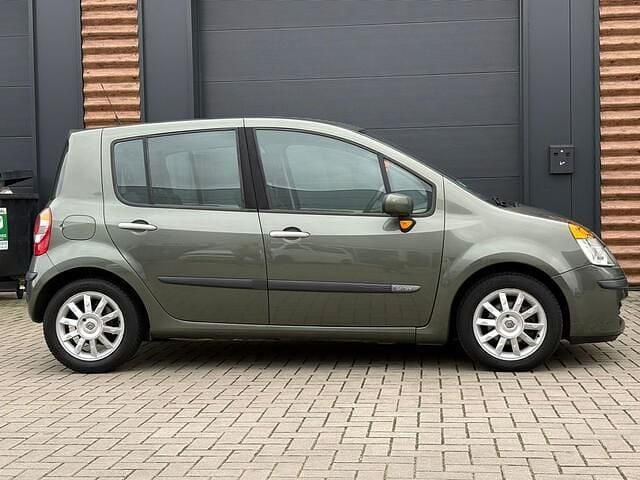 Occasion Renault Modus Dynamique 112 PK (82 kW) 2005 Groen MPV