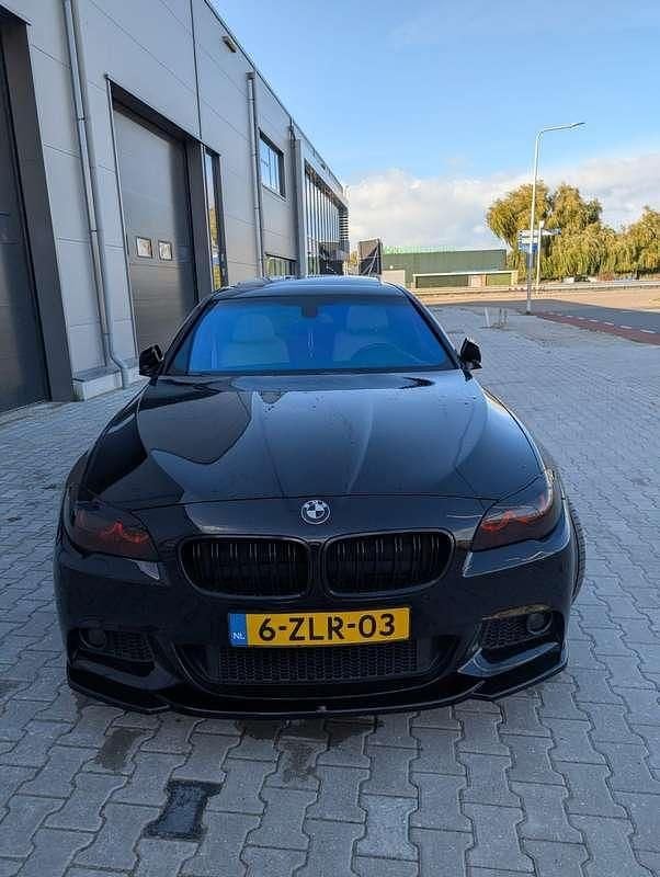 Zwart Gebruikt 2010 BMW 535 Executive Sedan | € 18.700 (Duur) - Afbeelding 1/4