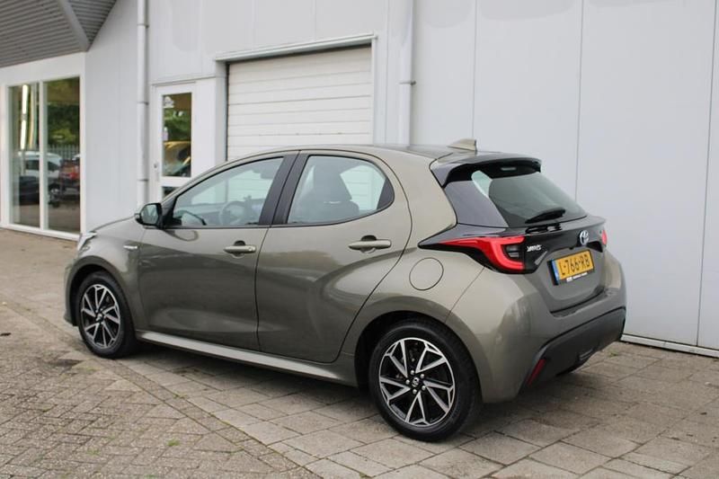 Occasion Toyota Yaris Hybrid 92 PK (67 kW) 2021 Groen Hatchback