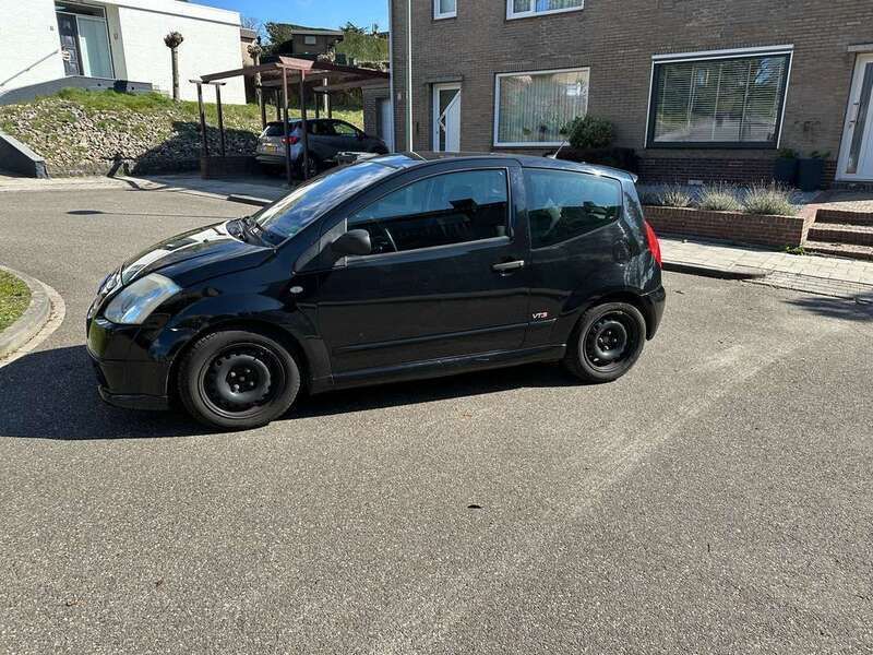 Zwart Gebruikt 2005 Citroën C2 Hatchback | € 2.250 (Eerlijke prijs) - Afbeelding 1/4
