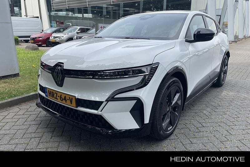 Wit Gebruikt 2025 Renault Mégane Evolution Hatchback | € 29.780 (Goede deal) - Afbeelding 1/4